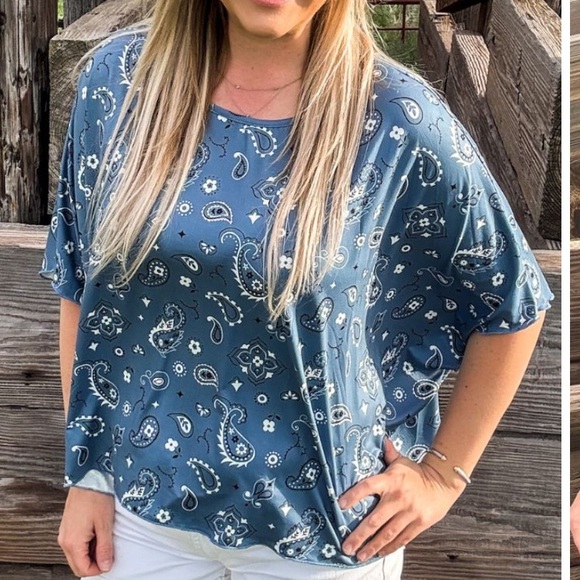 Pretty In Paisley - Picture 1 of 1